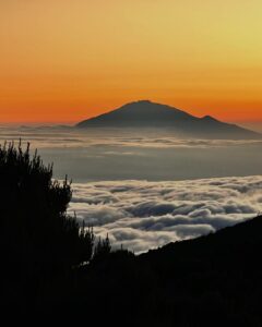 Moeses Fiamoncini convida aventureiros para desbravar o Kilimanjaro em 2026 1 moeses fiamoncini convida aventureiros para desbravar o kilimanjaro em 2026