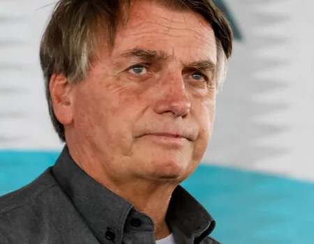 defesa insiste em prisao domiciliar e bolsonaro pede visita de senador