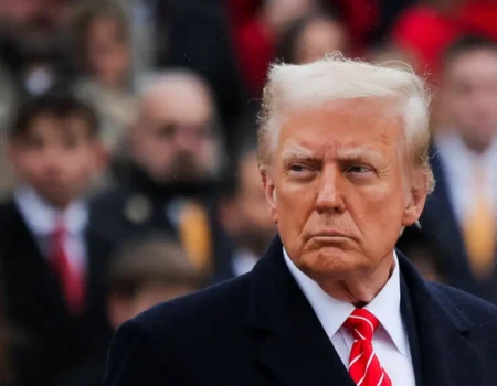 alta do petroleo apos tensao com ira pode criar desafio politico para trump nas eleicoes