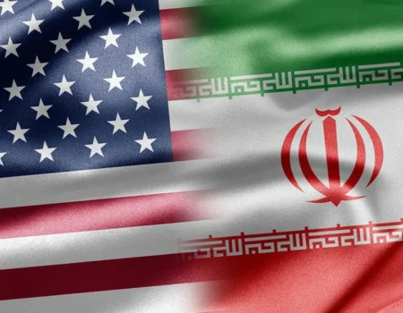 eua bombardeiam ilha estrategica do ira responsavel por grande parte das exportacoes de petroleo