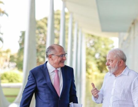 lula abre temporada eleitoral no governo reforca criticas ao negocio da politica e confirma alckmin como vice na chapa