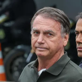 mensagem atribuida a banqueiro preso chama bolsonaro de idiota e beocio aponta investigacao