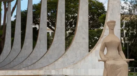 moraes mantem bolsonaro na papudinha e rejeita prisao domiciliar apos avaliar quadro de saude