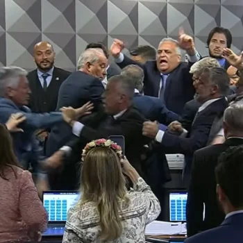 senado mantem quebra de sigilos de lulinha apos sessao marcada por empurra empurra na cpmi do inss