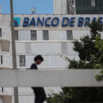 brb aposta em acordo entre lula e celina leao para liberar emprestimo bilionario sem uso de bens publicos