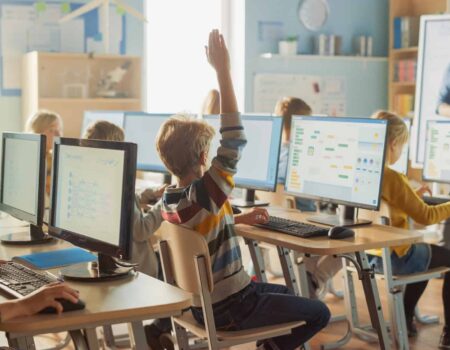 educacao em transformacao os desafios e oportunidades que moldam o futuro dos jovens brasileiros