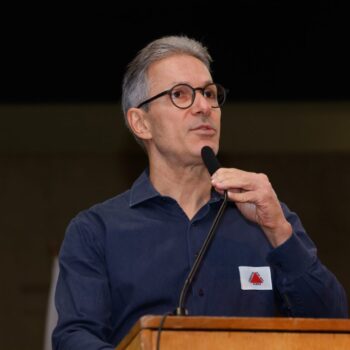 embate com gilmar mendes impulsiona discurso antissistema de zema no cenario nacional