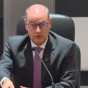 governador em exercicio do rj promove nova onda de exoneracoes na secretaria de governo