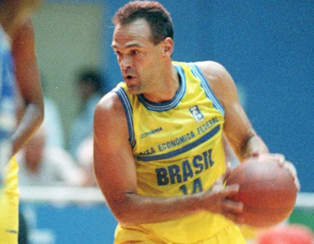 mao santa eterno oscar schmidt e lembrado por luiz inacio lula da silva como simbolo do esporte nacional