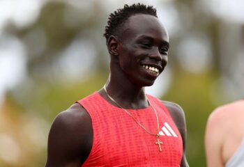 novo raio jovem de 18 anos supera marca de bolt e bate recorde mundial sub 20 nos 200m