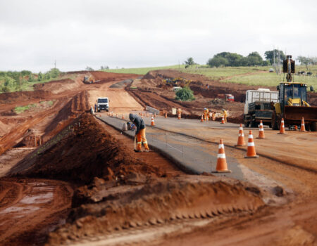 obras bilhoes e promessas o que esta por tras da nova onda de investimentos em infraestrutura no brasil scaled