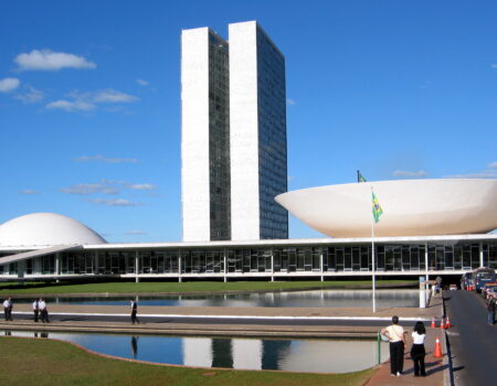 politica em tensao investigacoes movimentam bastidores do poder em brasilia