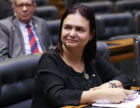 rosa neide deixa a conab e concentra esforcos na campanha para deputada federal