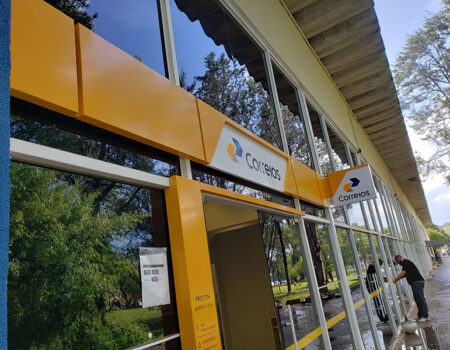 tarifas dos correios sobem a partir de abril e afetam servicos postais em todo o pais