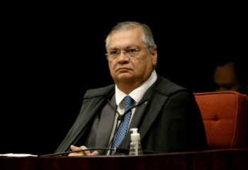 agu critica decisao de flavio dino sobre aposentadoria compulsoria de magistrados