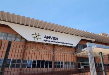 anvisa suspende produtos da ype apos historico de contaminacao microbiologica