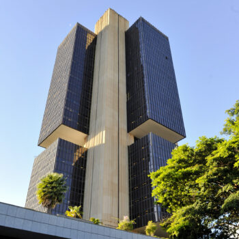 banco central do brasil sinaliza atencao a inflacao e mercado financeiro acompanha proximos passos da economia scaled