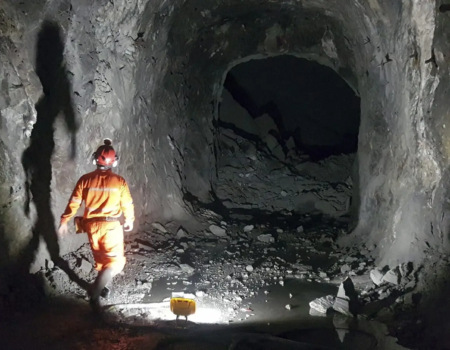 desabamento em mina ilegal deixa mortos e reacende debate sobre seguranca na mineracao na china