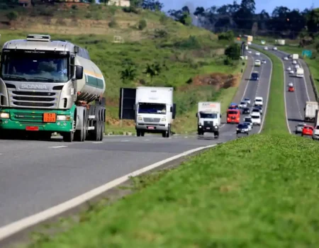 economia brasileira mantem atencao sobre inflacao e combustiveis
