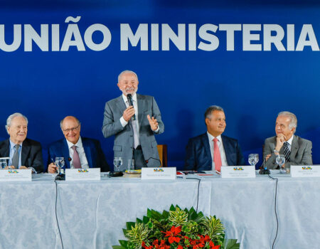 governo discute corte de gastos e nova meta fiscal para equilibrar contas publicas