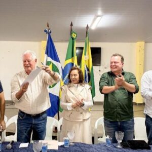 max russi articula parceria para construir 300 casas populares em alto garcas