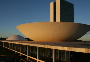 pesquisa aponta aumento da avaliacao negativa do governo federal
