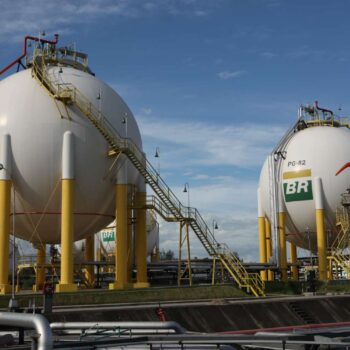 petrobras anuncia reajuste nos combustiveis e mercado acompanha impactos