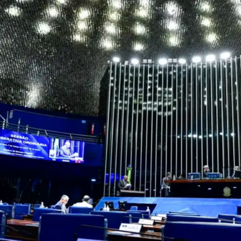 congresso debate dois modelos de jornada de trabalho que dividem empresarios e governo