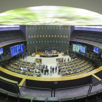 congresso intensifica debates sobre medidas fiscais e reforma tributaria