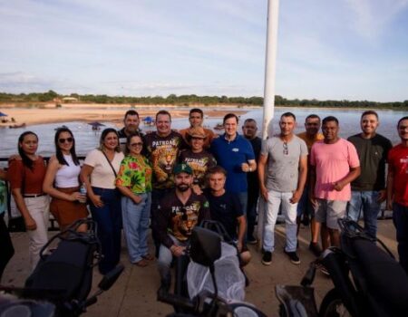 max russi destina emenda e garante a entrega de motocicletas para acs e ace em cocalinho
