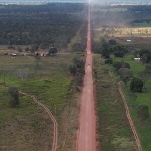 pavimentacao asfaltica e visita governamental sinalizam avancos na infraestrutura da comunidade santa clara