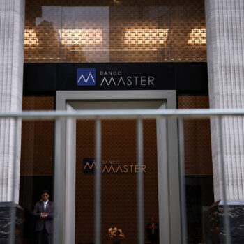 pf investiga suposto caixa paralelo ligado ao banco master e aponta movimentacoes de r 1146 milhoes