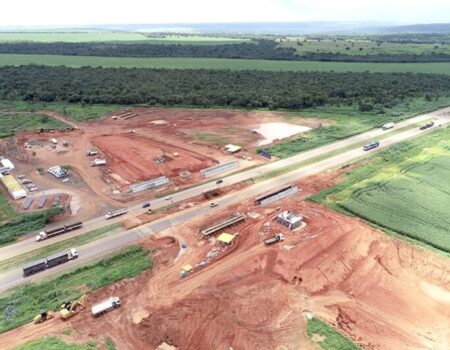 primeira ferrovia estadual de mato grosso avanca com entrega de 160 km de trilhos e terminal ferroviario