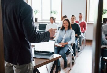professores com mais de 20 anos de carreira poderao reduzir carga horaria sem perda salarial