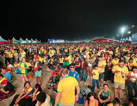 torcida lota parque novo mato grosso para acompanhar estreia da selecao brasileira