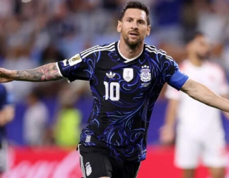 argentina aposta na camisa azul para enfrentar a inglaterra em semifinal da copa do mundo