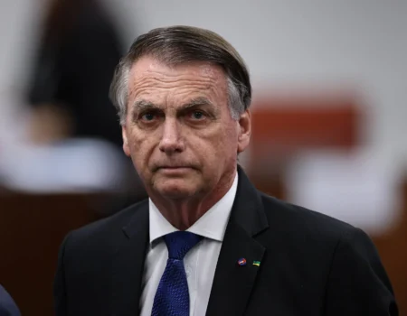 defesa de bolsonaro recorre ao stf contra restricoes impostas por alexandre de moraes