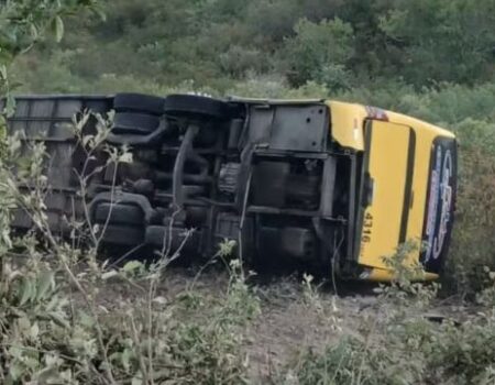 tragedia em caninde onibus com romeiros tomba e mobiliza equipes de resgate no ceara