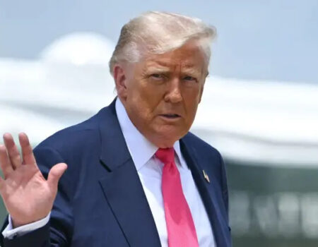 trump anuncia tarifa de ate 200 sobre medicamentos genericos importados apos 2028