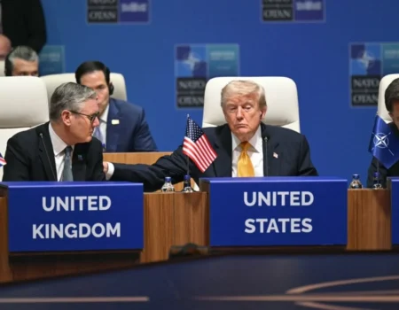 trump volta a criticar a otan e cobra maior participacao financeira dos aliados