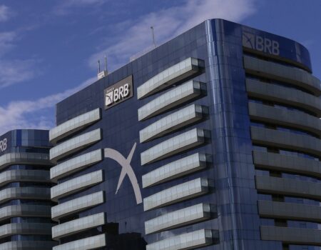 brb busca ressarcimento por prejuizos ligados ao banco master e convoca assembleia