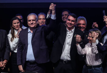 flavio bolsonaro nega troca de vice e chama denuncias contra alfredo gaspar de farsa