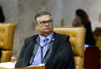flavio dino autoriza novo inquerito da pf sobre lulinha por suspeito trafico de influencia