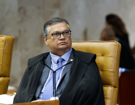 flavio dino autoriza novo inquerito da pf sobre lulinha por suspeito trafico de influencia
