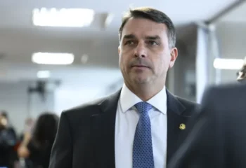 justica mantem no ar video de flavio bolsonaro sobre lulinha