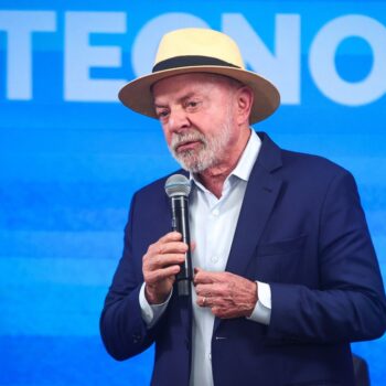 lula articula encontro entre chefia da pf e mendonca para tentar conter crise sobre inqueritos