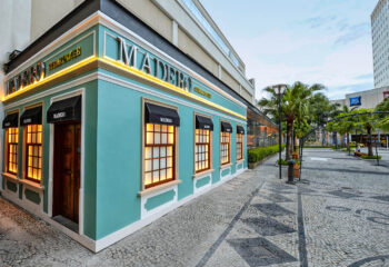 madero e condenado a pagar r 6 mil a gravida que encontrou barata em hamburguer