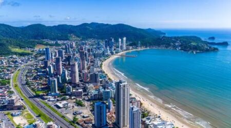 sc perde lideranca no mc2b2 mais caro do brasil mas segue com 4 cidades entre as 5 mais valorizadas