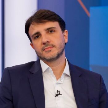 tse suspende candidatura de renan santos a presidencia da republica