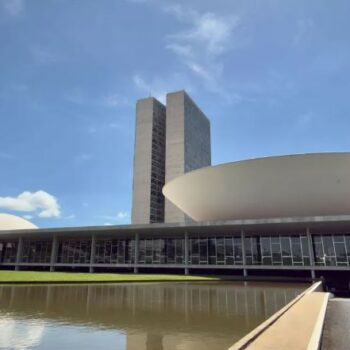 congresso decide nesta quarta futuro da escala 61 seguranca publica e taxa das blusinhas